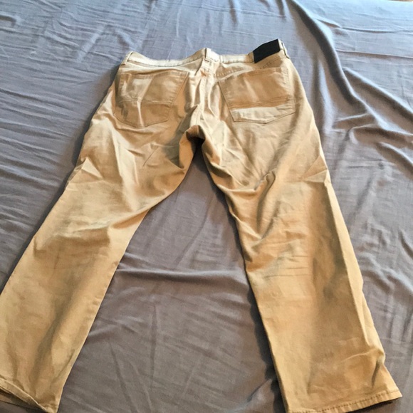 Levi khaki pants - Picture 2 of 4